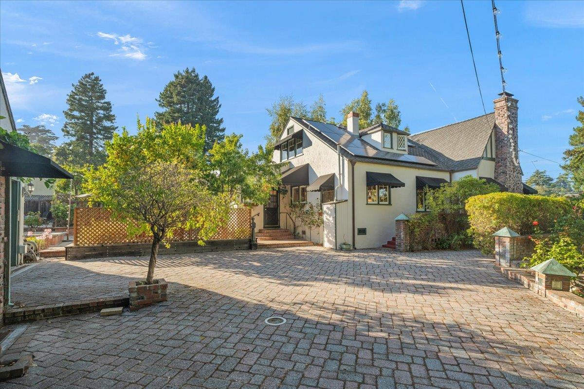503 Van Ness Avenue