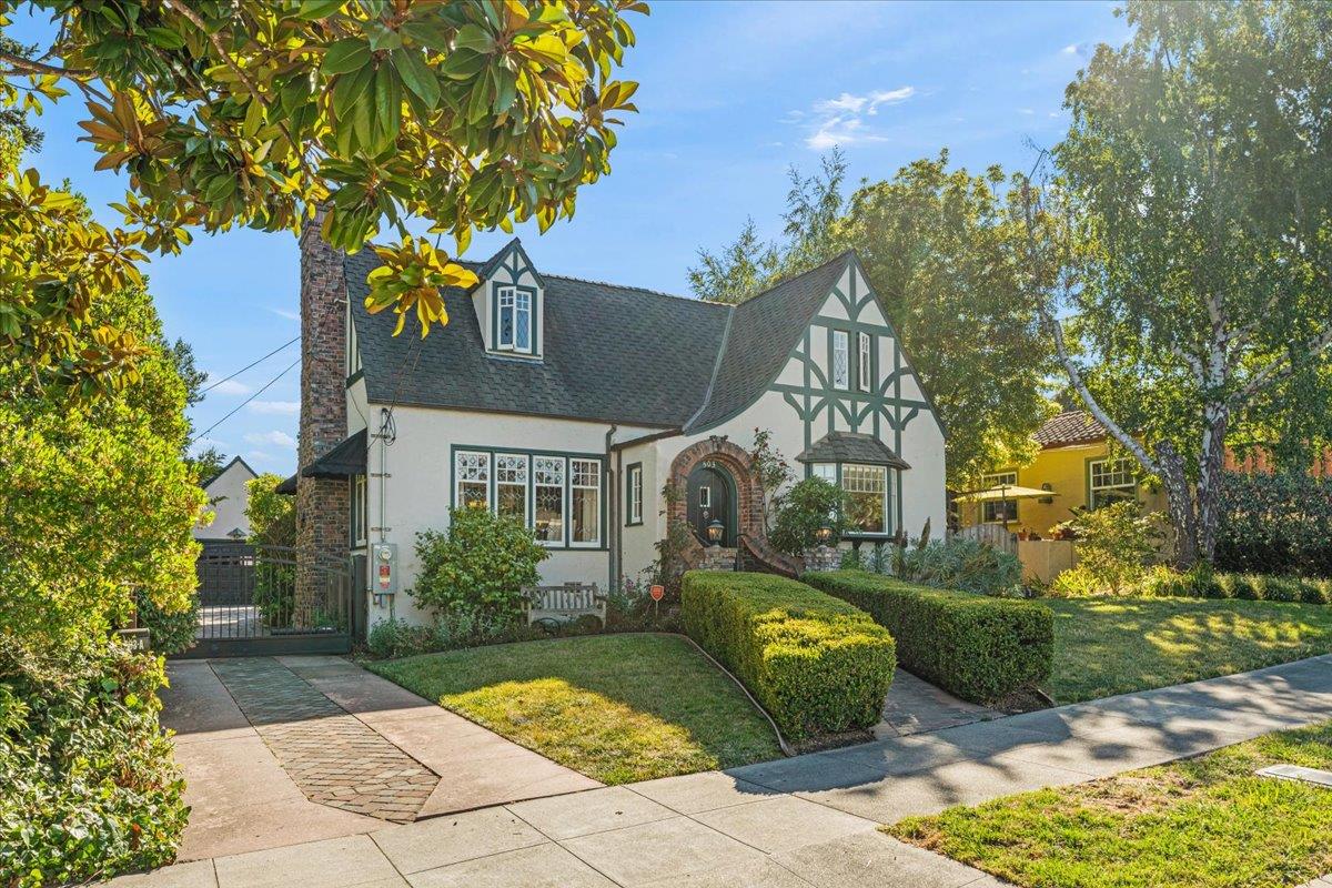 503 Van Ness Avenue