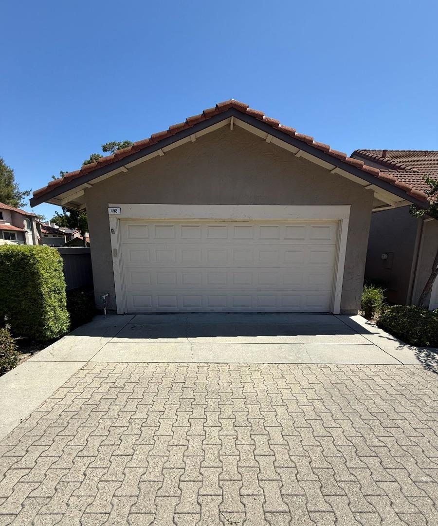 498 Verano Court