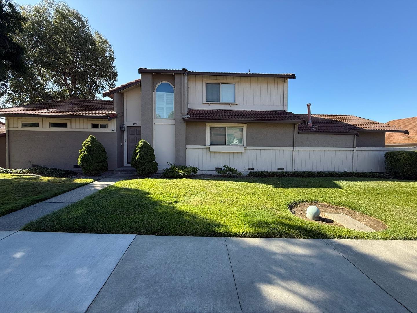 498 Verano Court