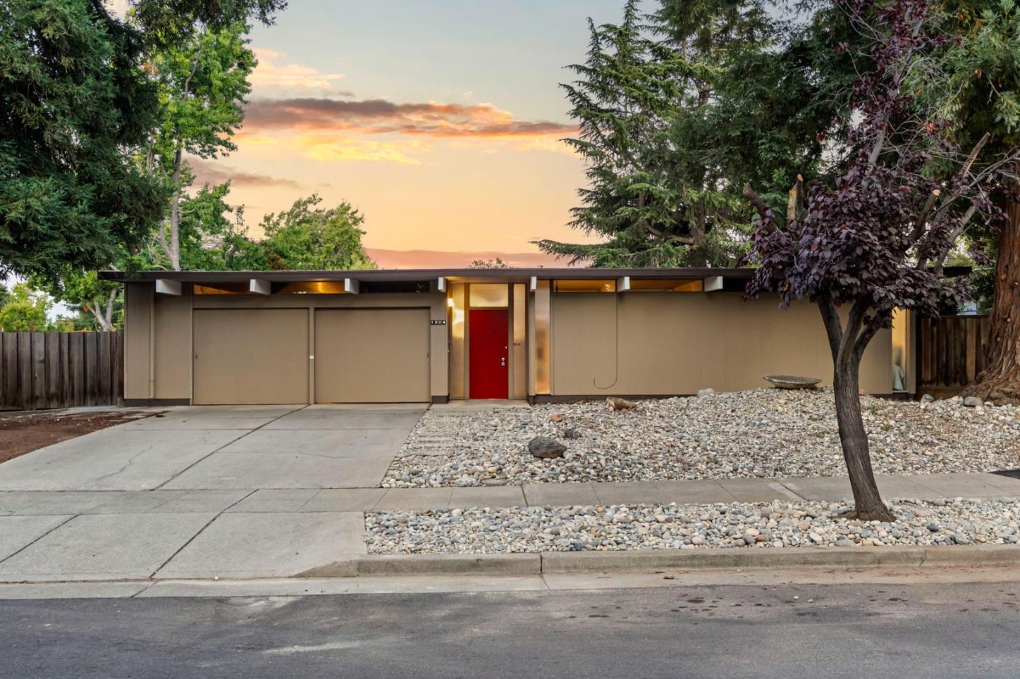 1204 Navlet Court