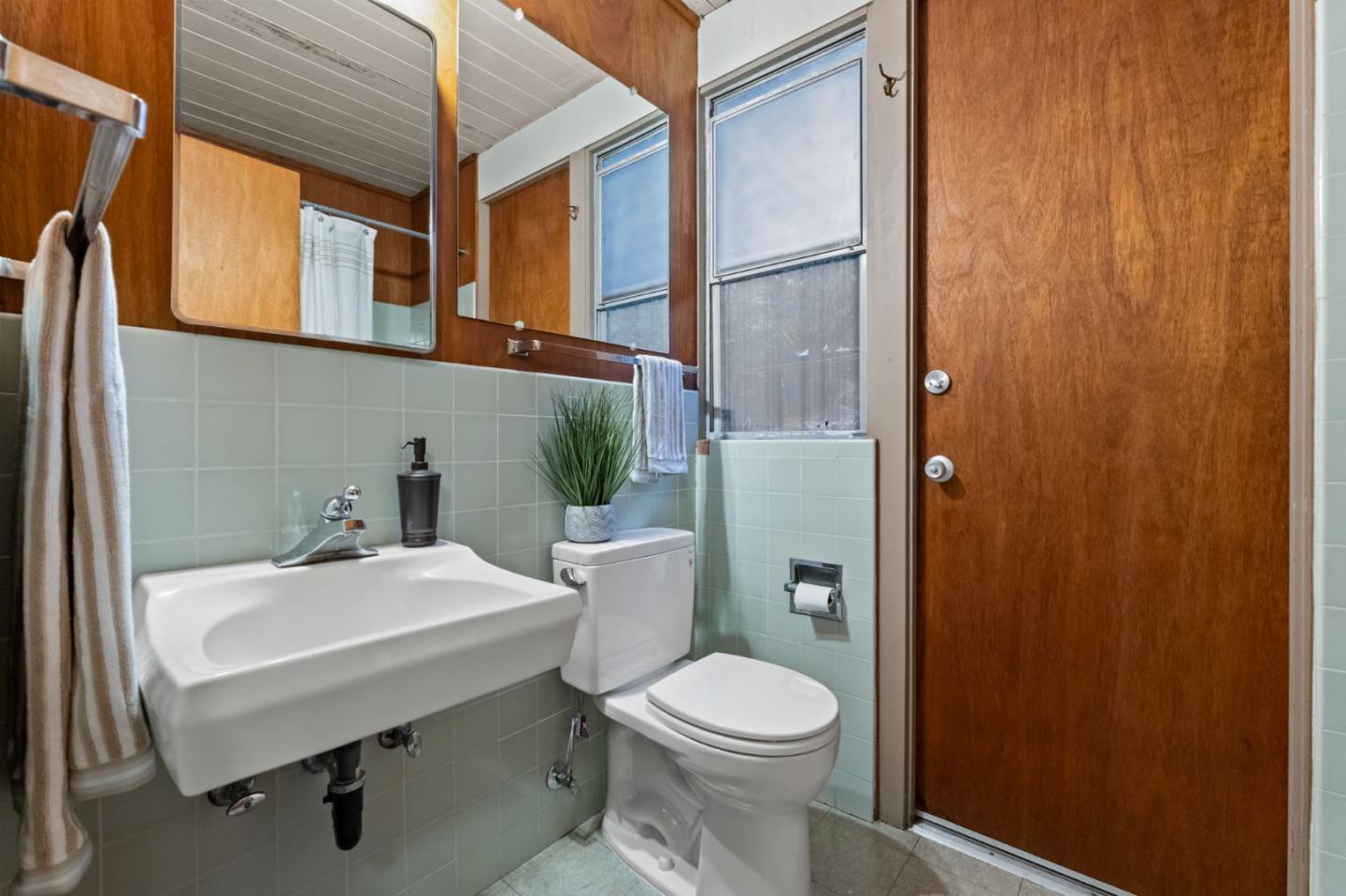 1204 Navlet Court