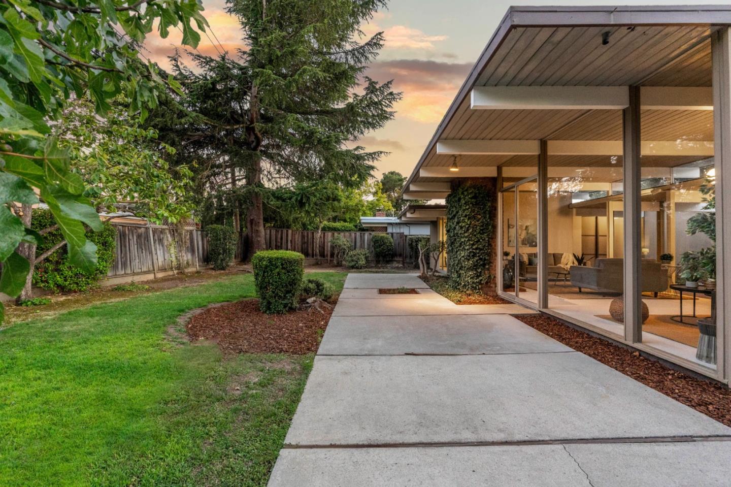 1204 Navlet Court