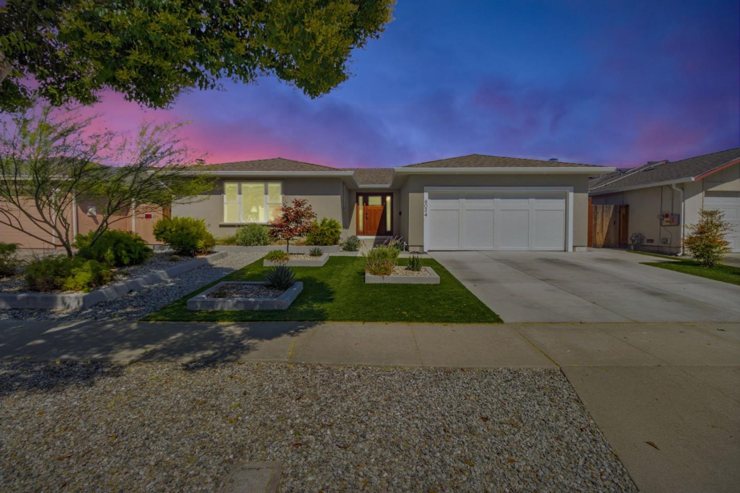 6034 Palm Springs Circle