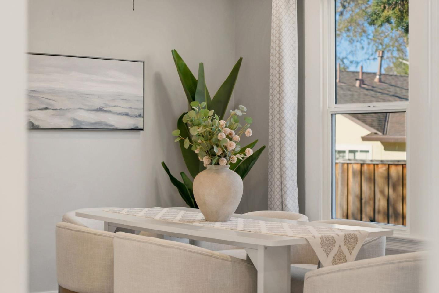 271 North Central Avenue