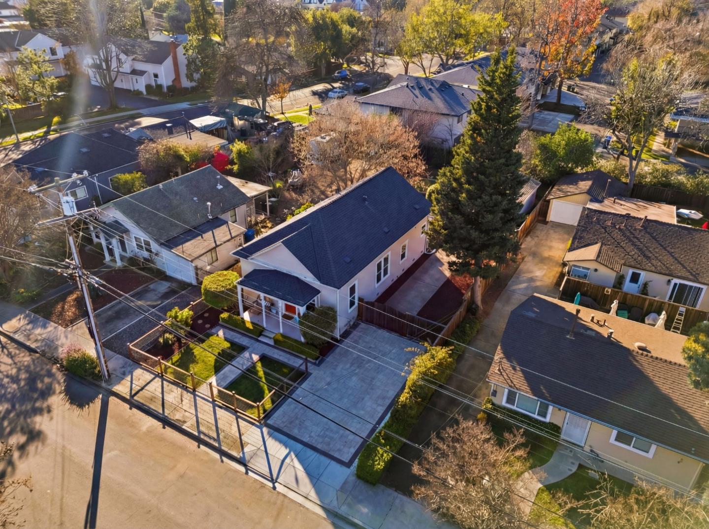 271 North Central Avenue