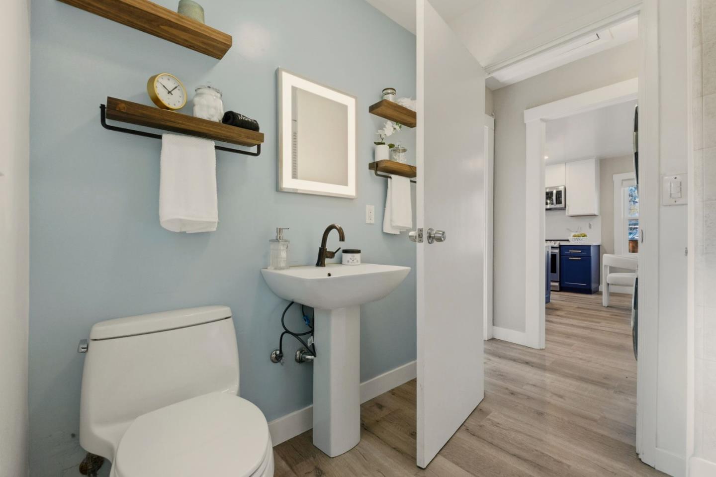 271 North Central Avenue