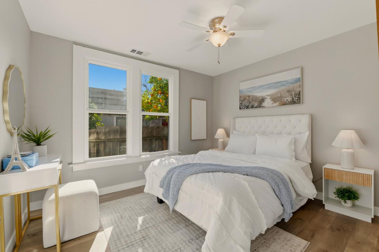 271 North Central Avenue