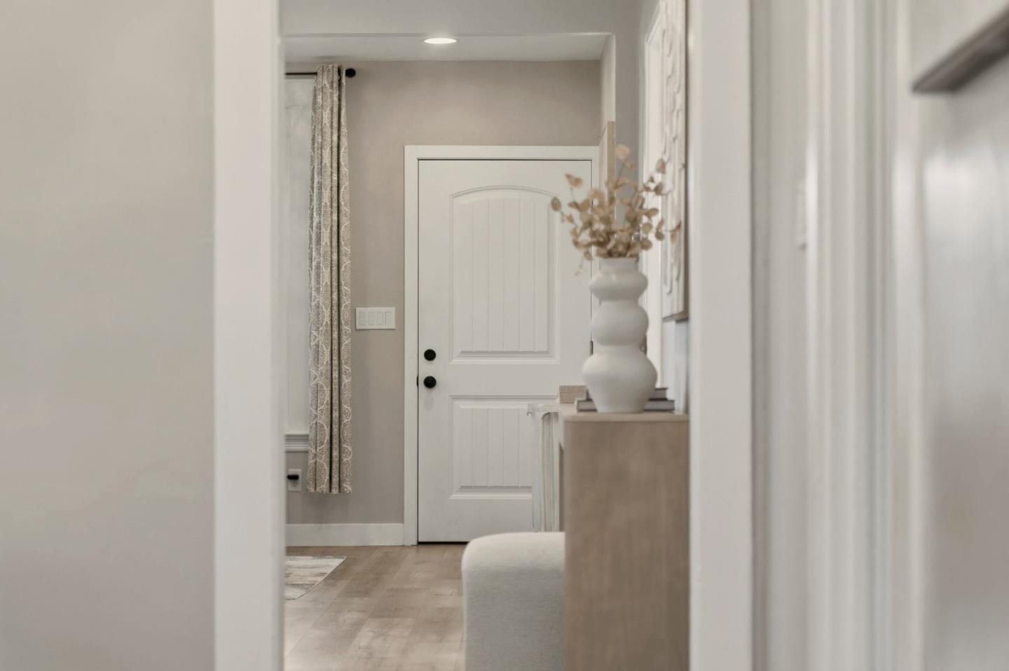 271 North Central Avenue