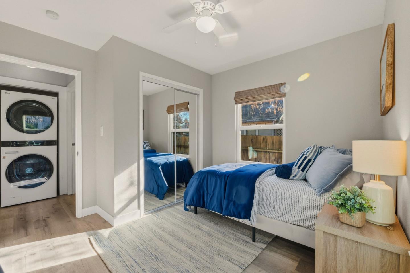 271 North Central Avenue