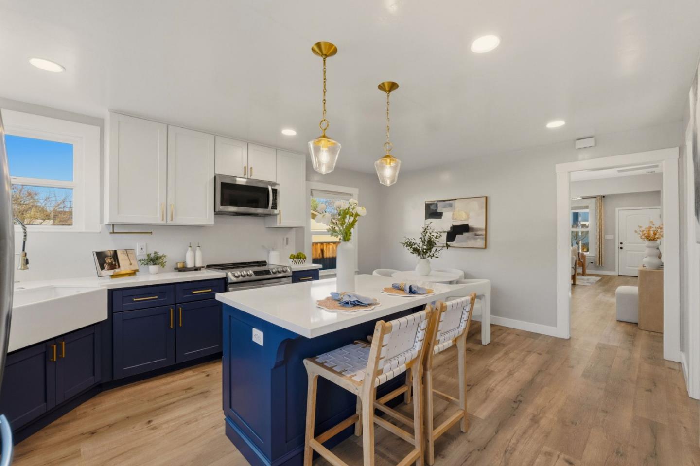 271 North Central Avenue