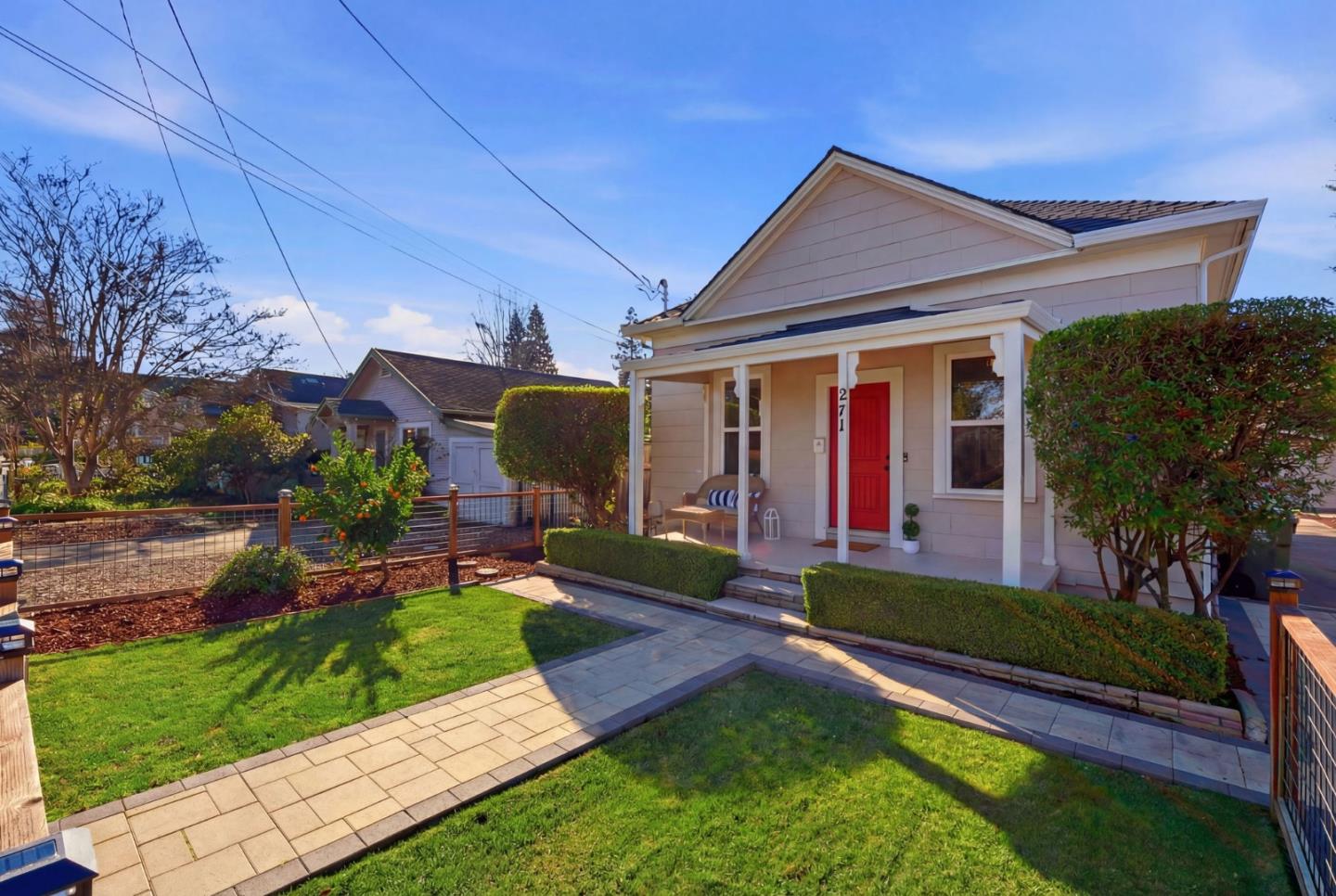 271 North Central Avenue