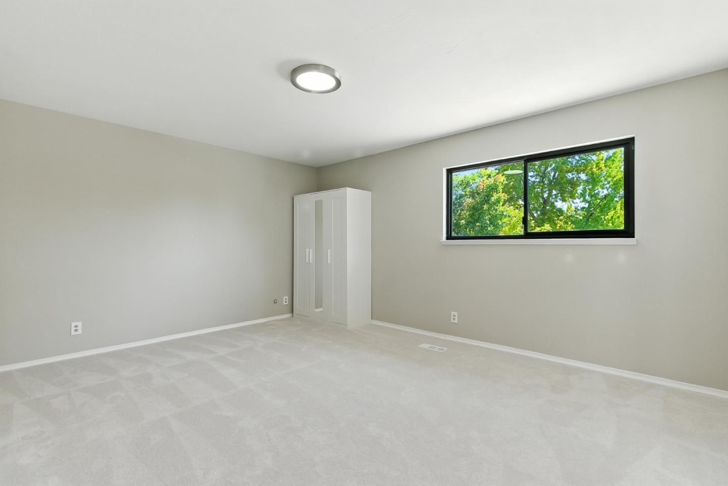 4189 Glenmont Drive