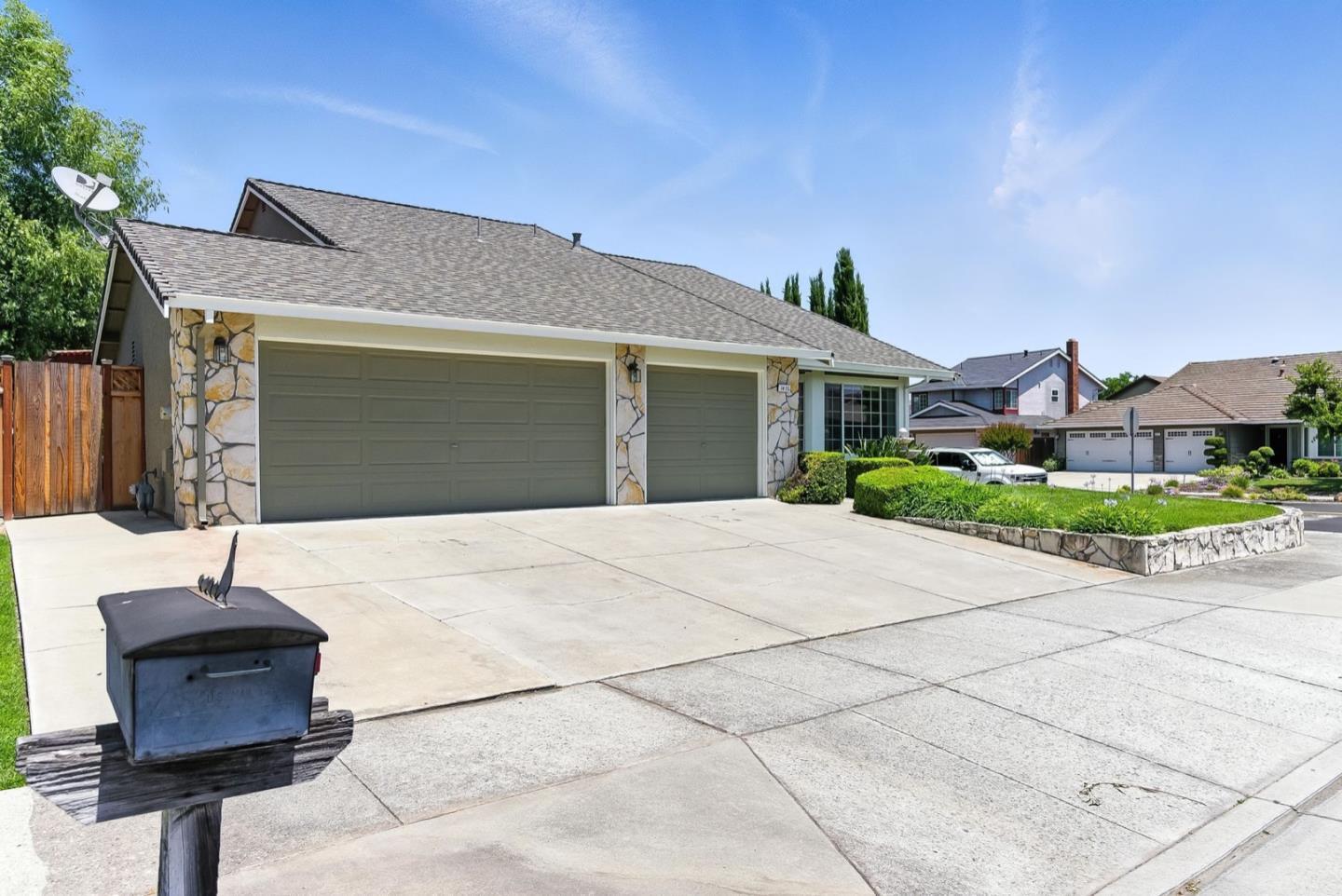 1415 Quail Walk Drive