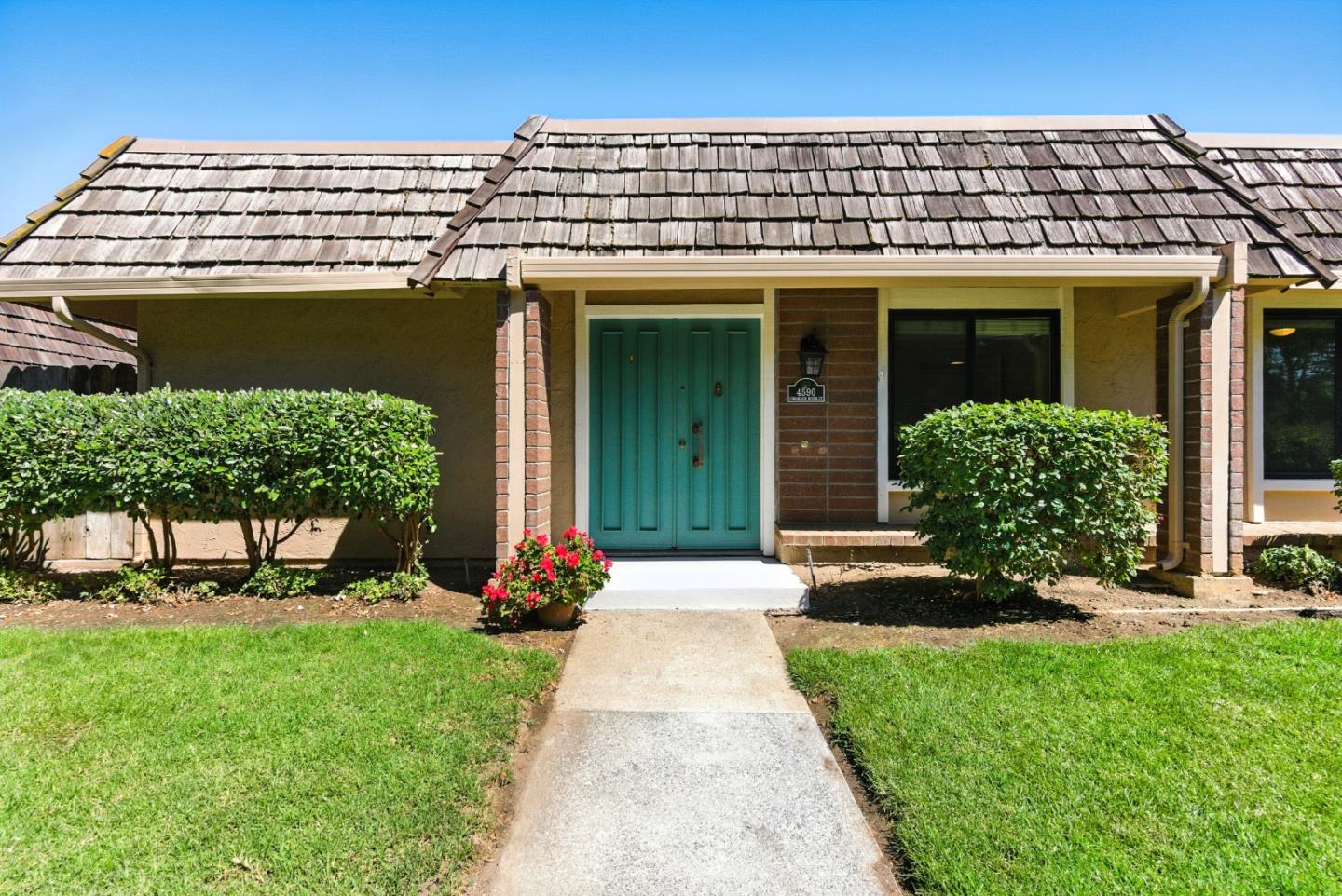 4590 Cimarron River Court