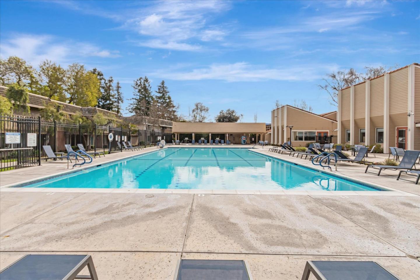 4590 Cimarron River Court