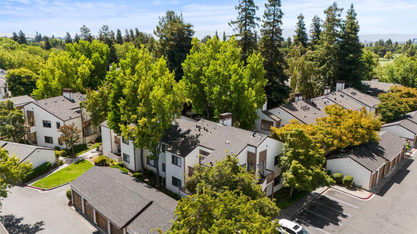 1340 Meadow Ridge Circle