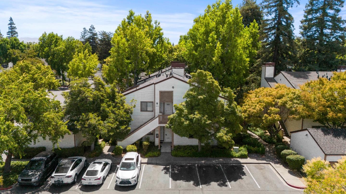 1340 Meadow Ridge Circle