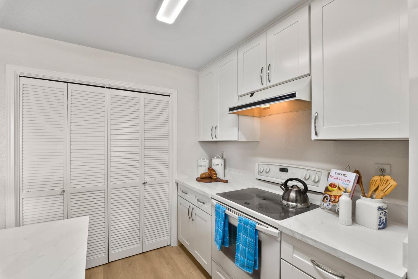 1340 Meadow Ridge Circle