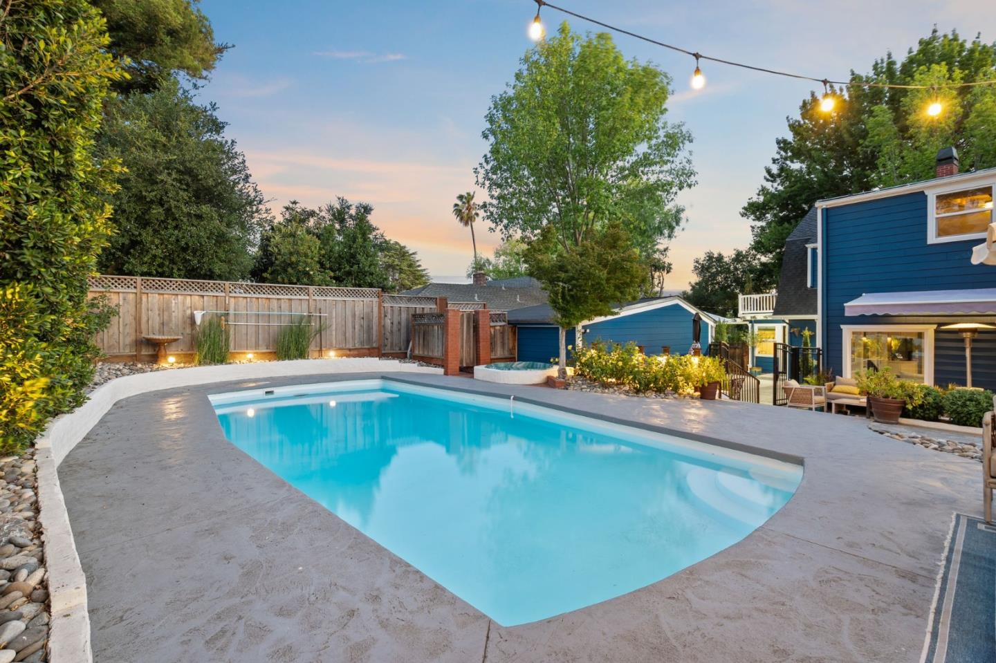 327 Crest Drive