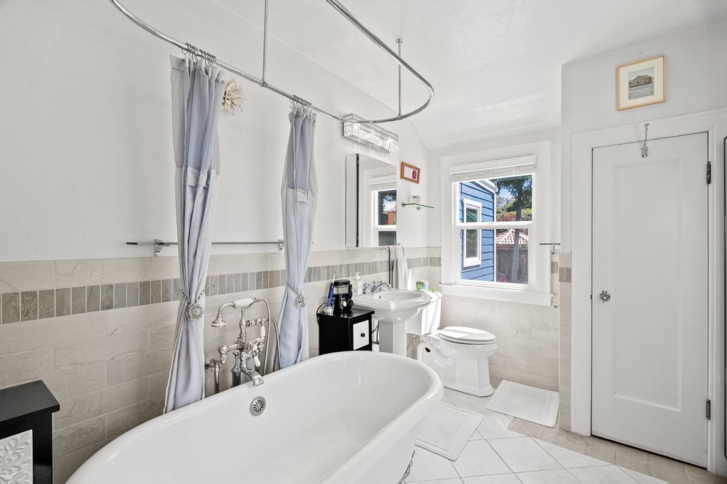 327 Crest Drive