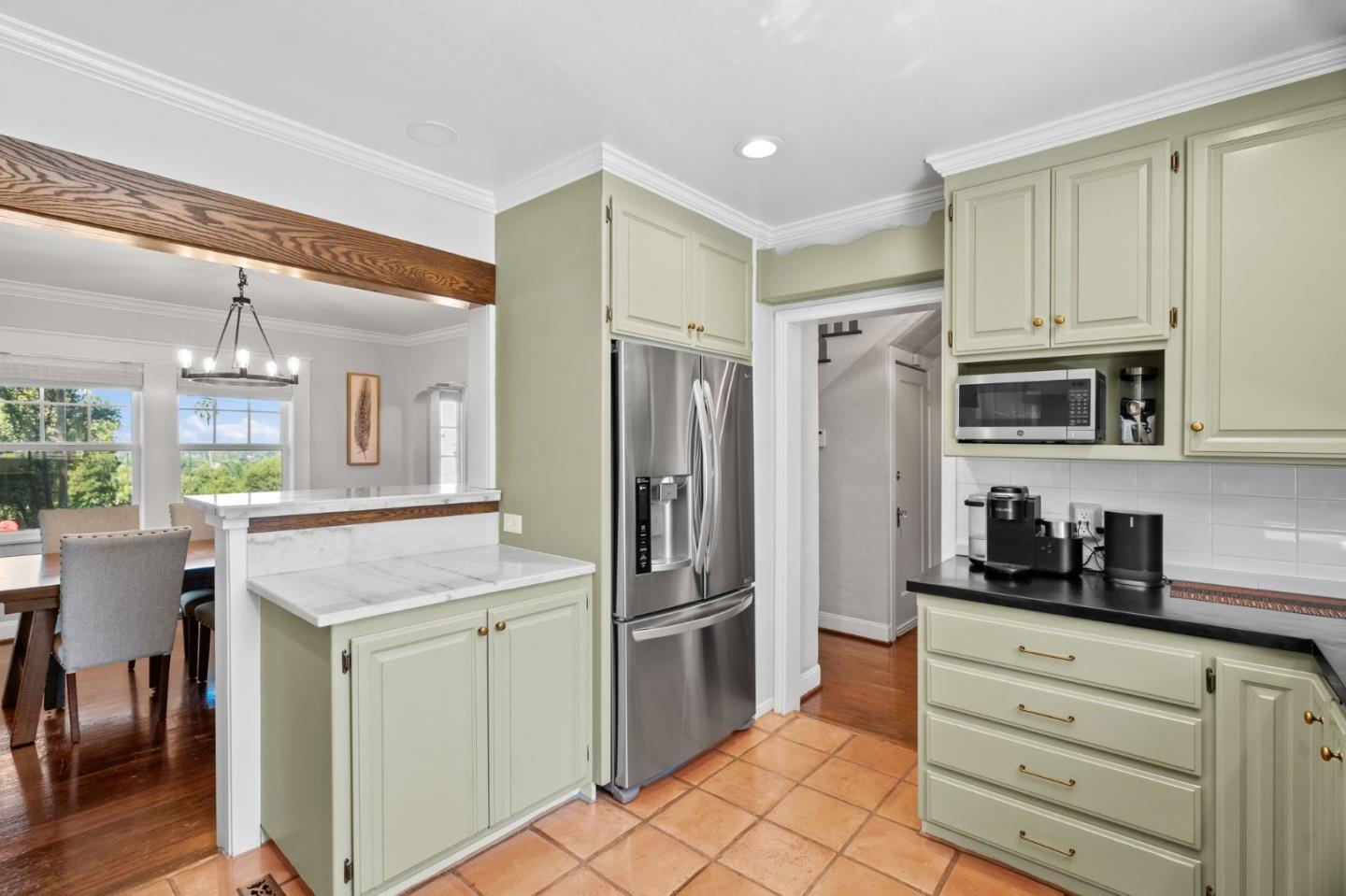 327 Crest Drive