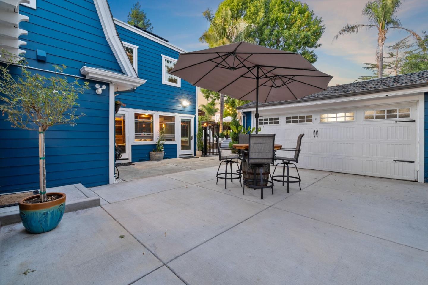 327 Crest Drive