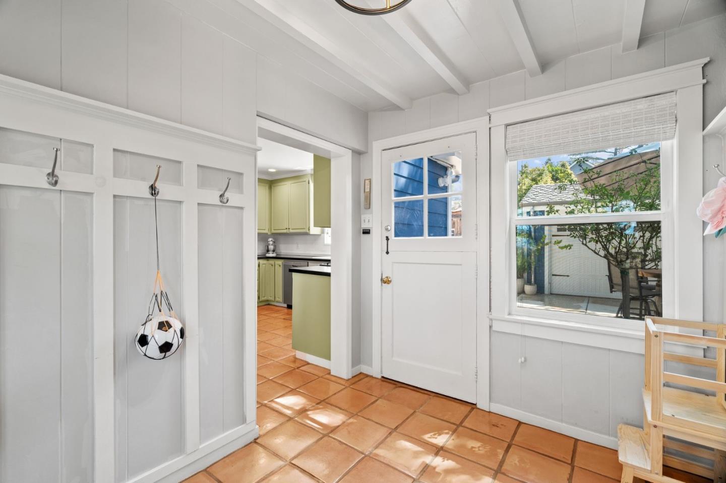 327 Crest Drive
