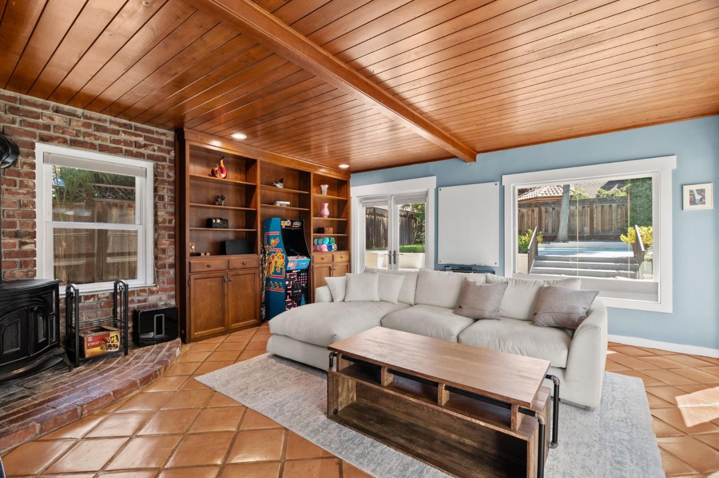327 Crest Drive