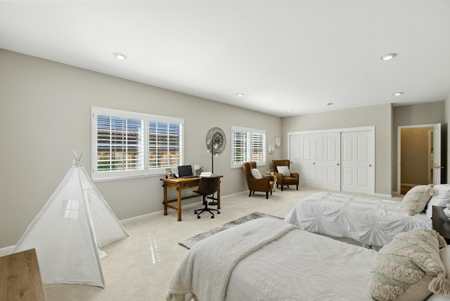 1128 Sterling Gate Drive