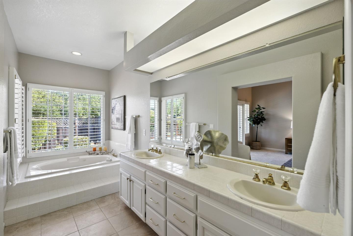 1128 Sterling Gate Drive