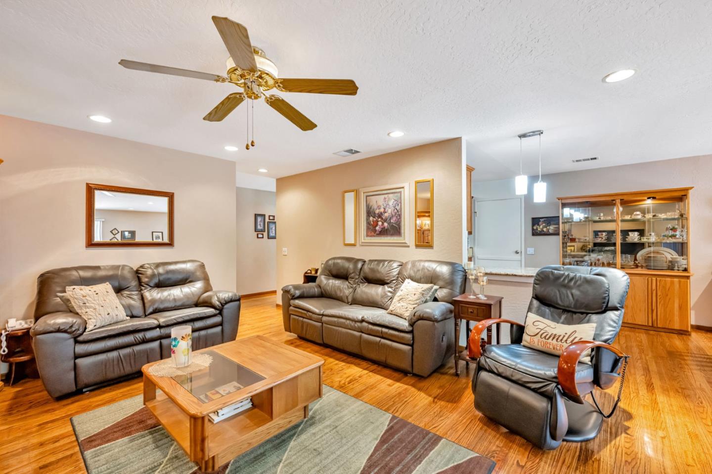 2941 Fleetwood Drive