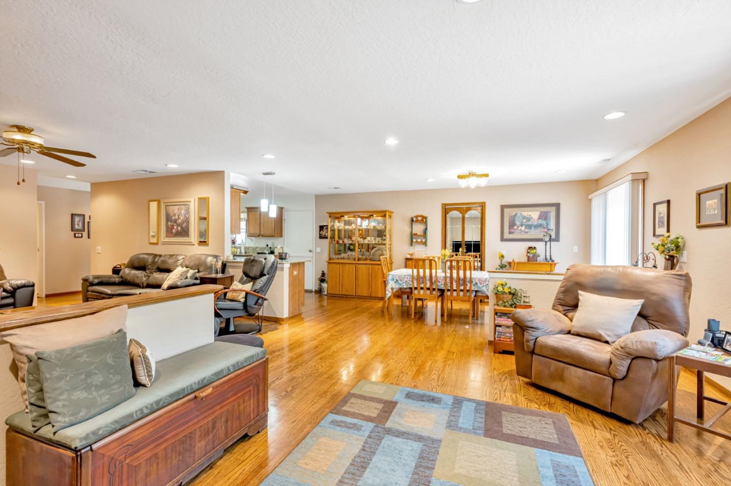 2941 Fleetwood Drive
