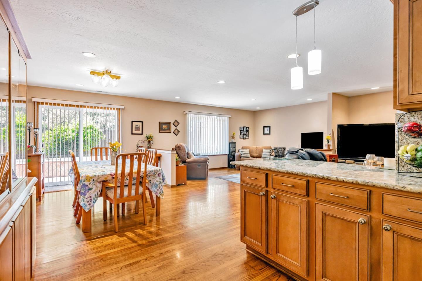 2941 Fleetwood Drive