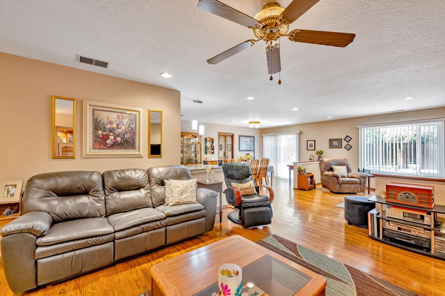 2941 Fleetwood Drive