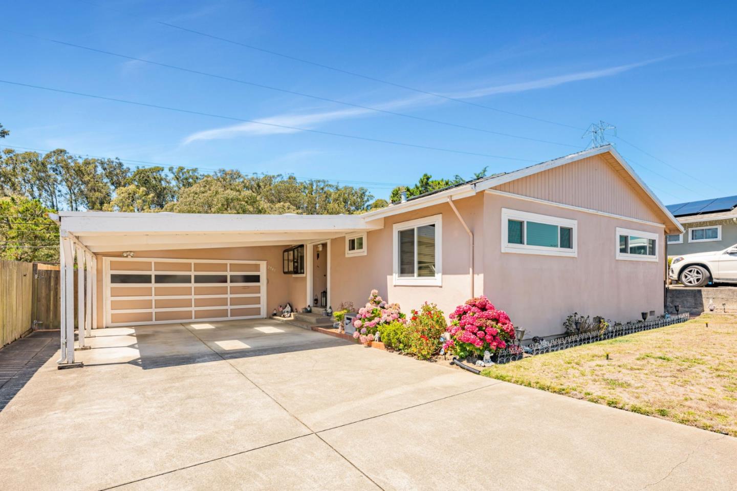 2941 Fleetwood Drive