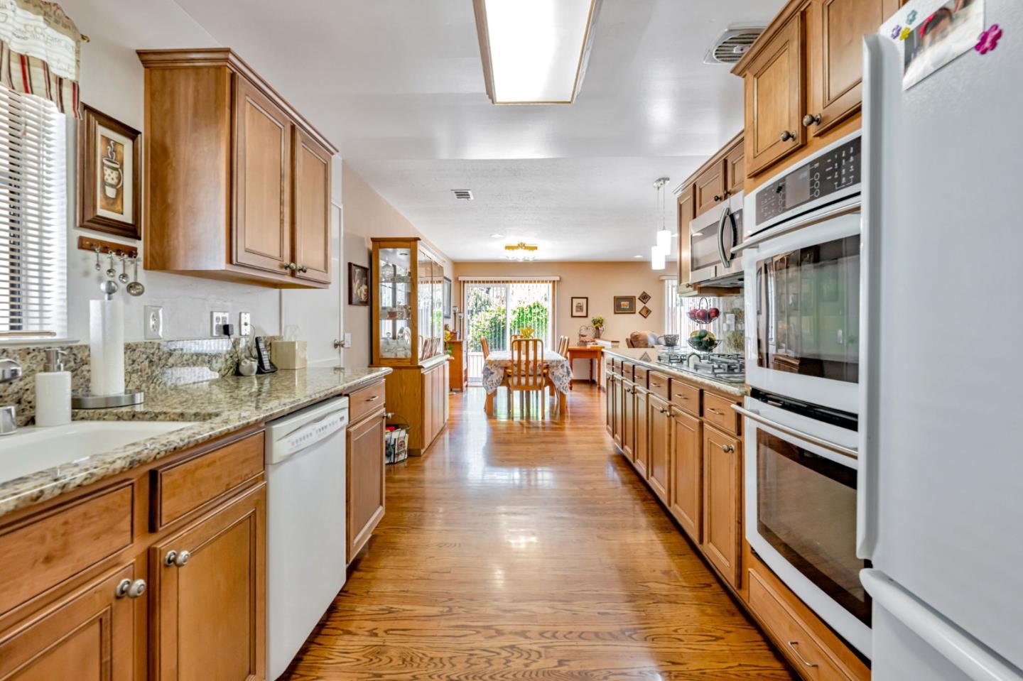 2941 Fleetwood Drive