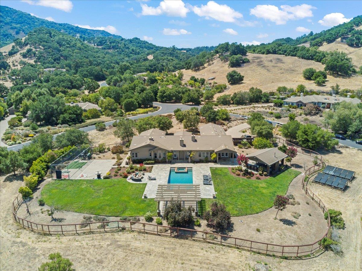 286 Mountain Laurel Lane