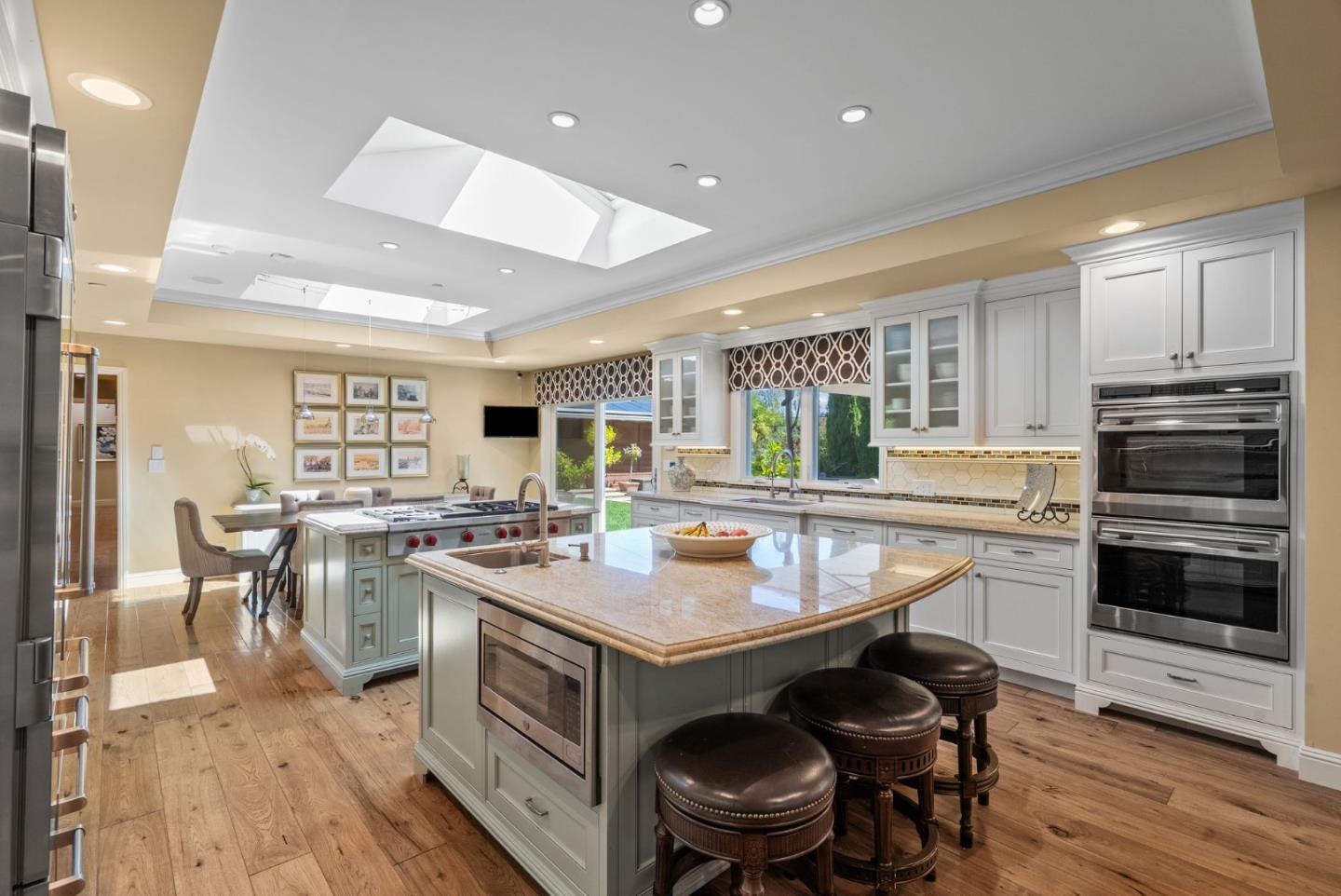 106 Longmeadow Drive