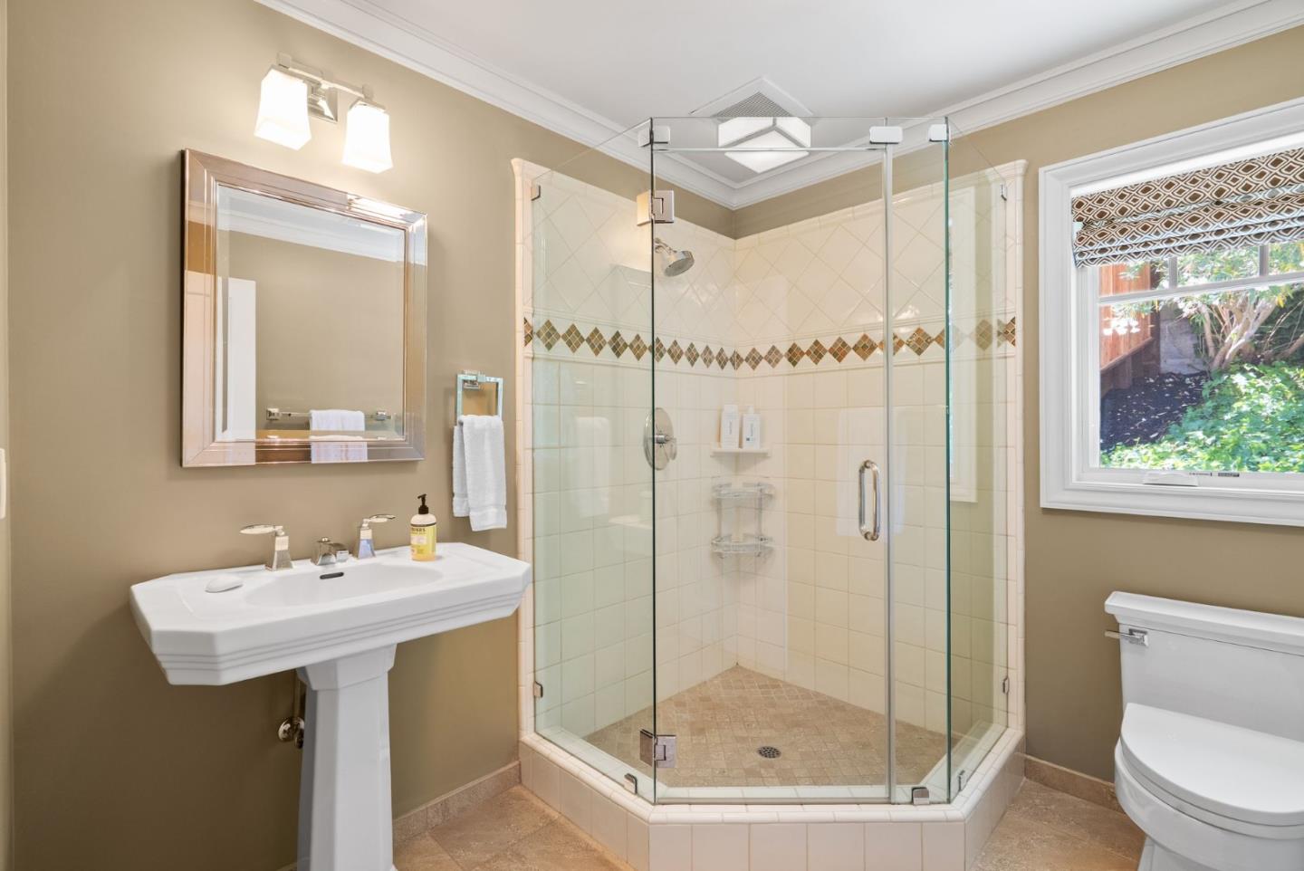 106 Longmeadow Drive