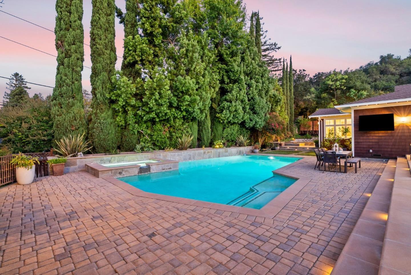 106 Longmeadow Drive