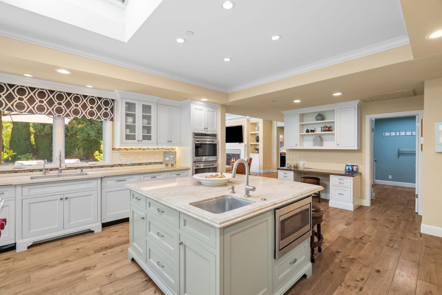 106 Longmeadow Drive