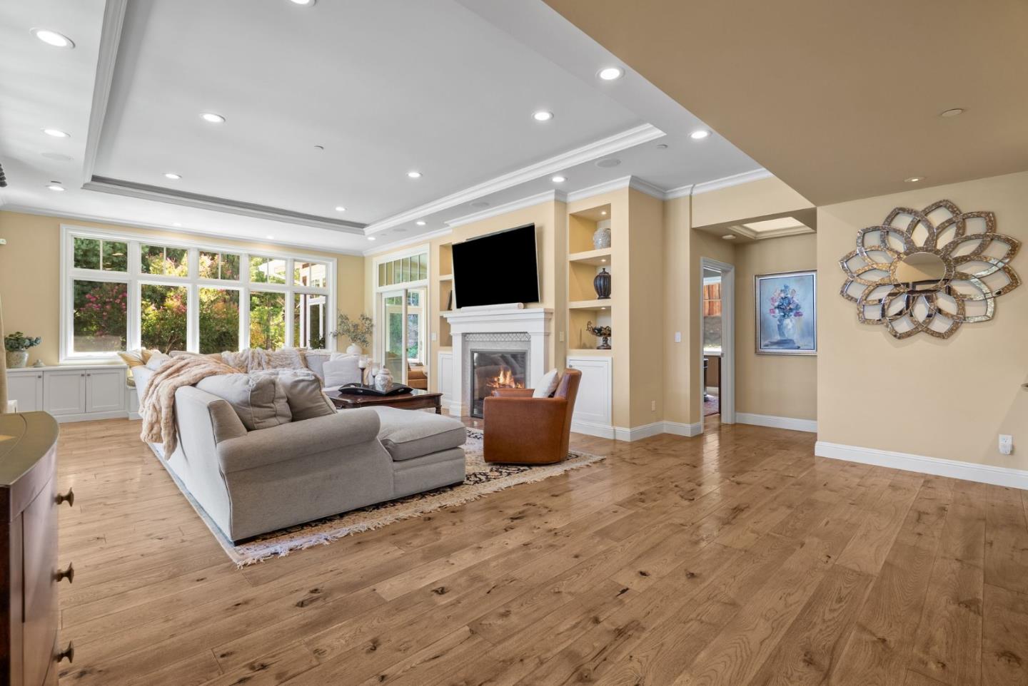 106 Longmeadow Drive