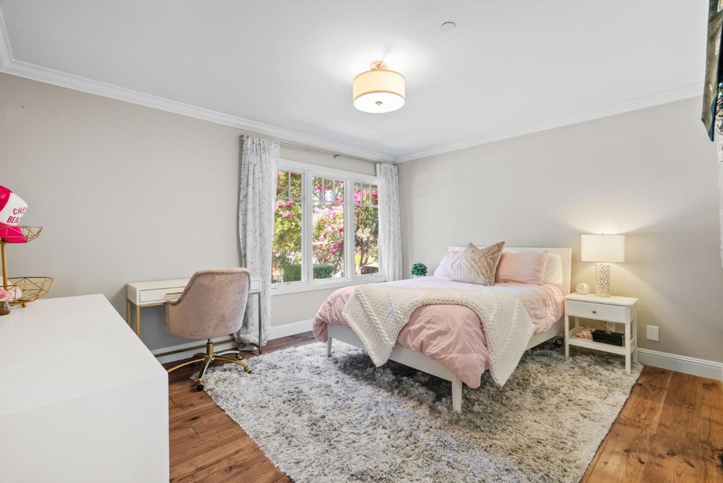 106 Longmeadow Drive
