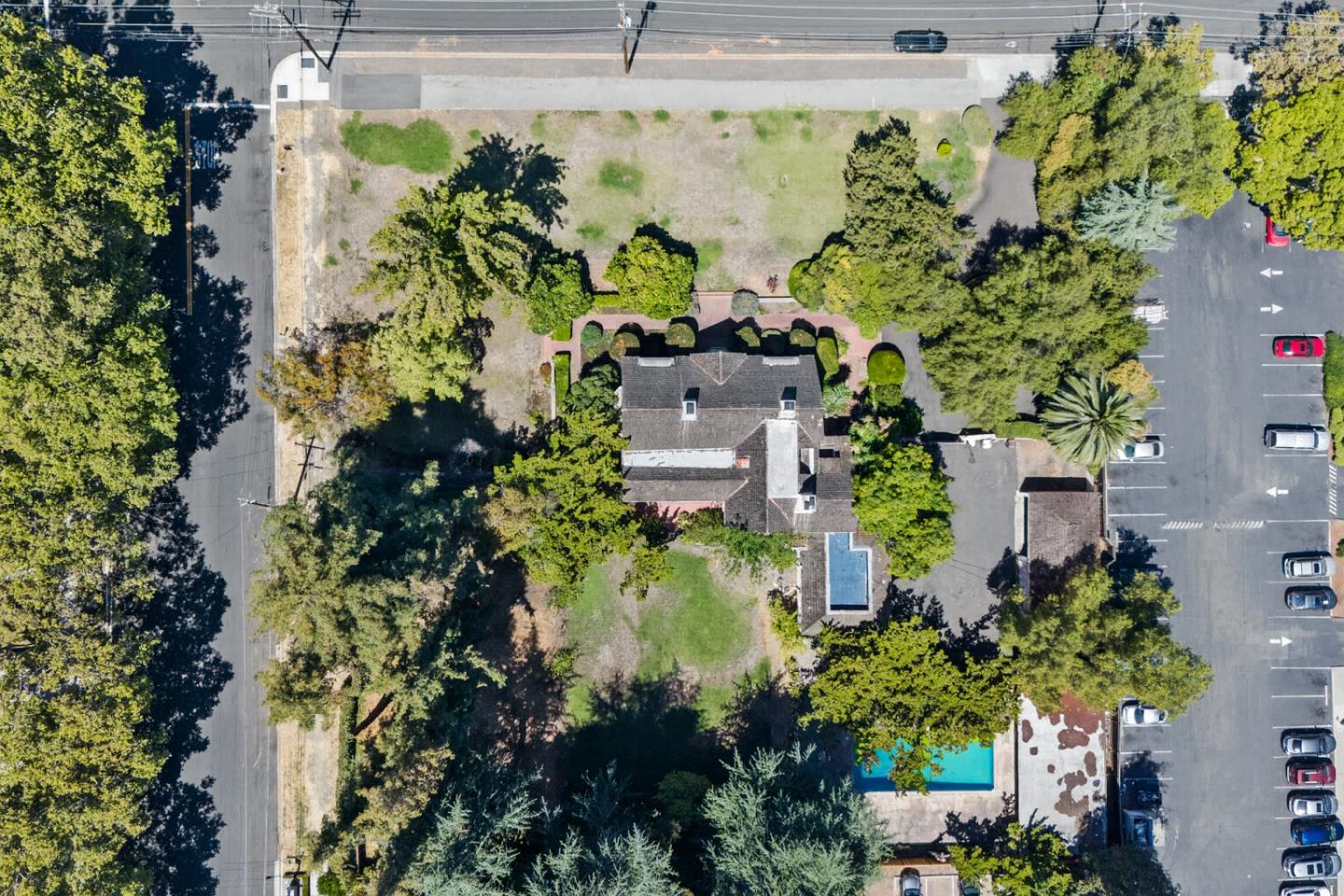 1190 Emory Street