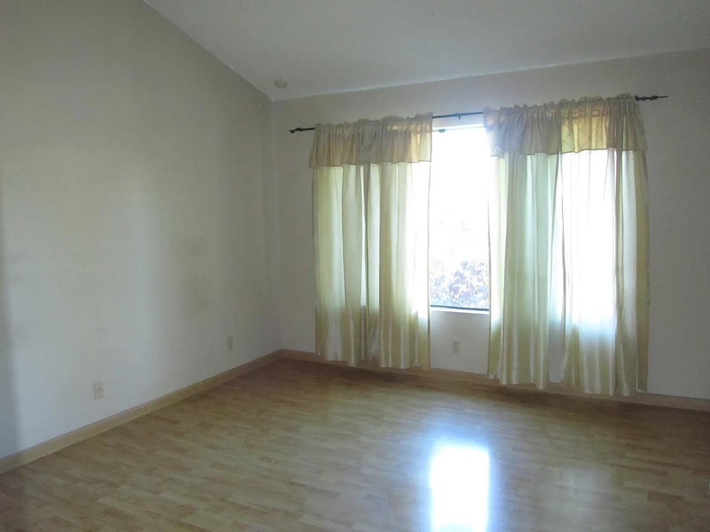 3580 Birchwood Terrace 204