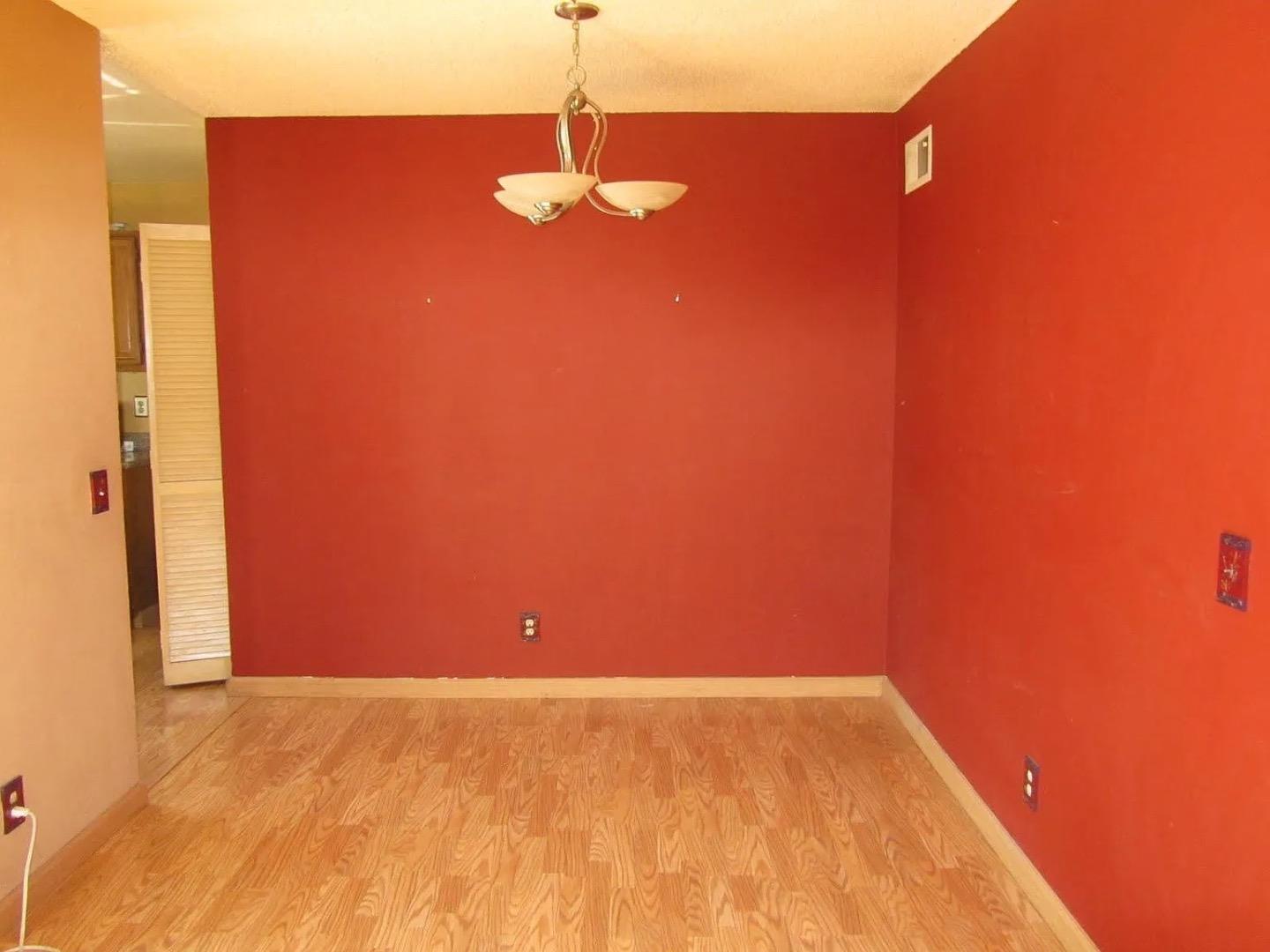 3580 Birchwood Terrace 204