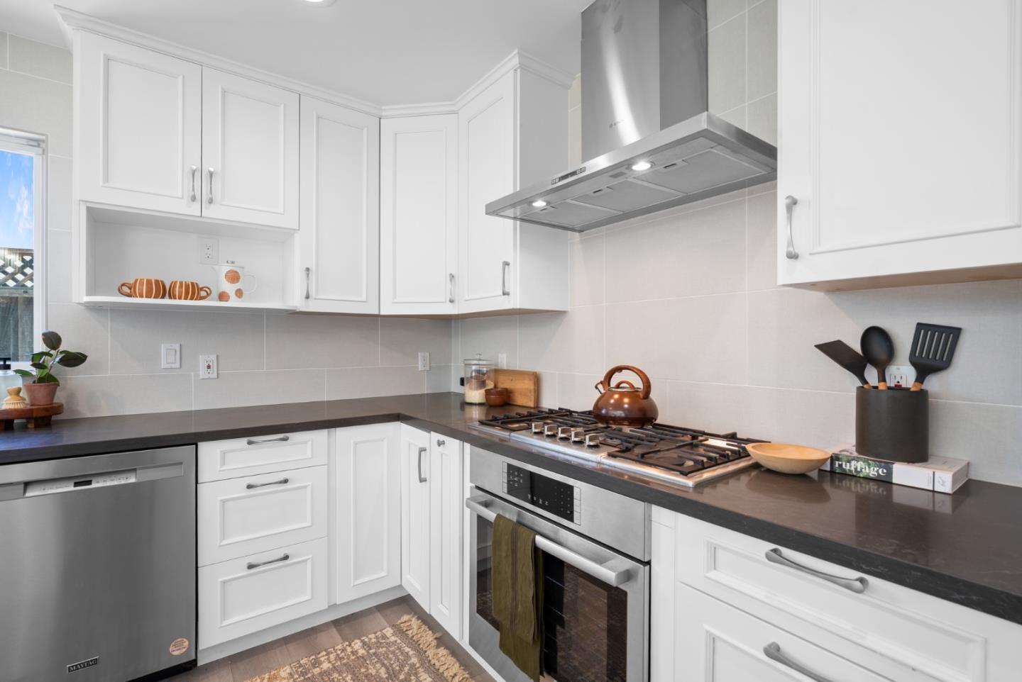 2293 Royaltree Circle