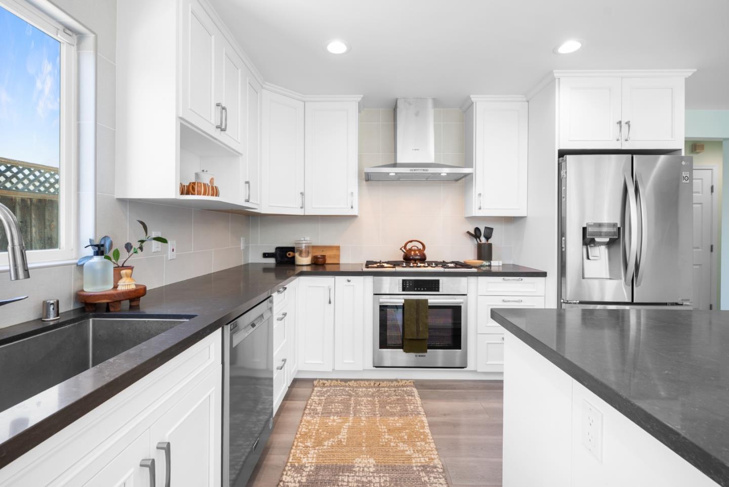 2293 Royaltree Circle