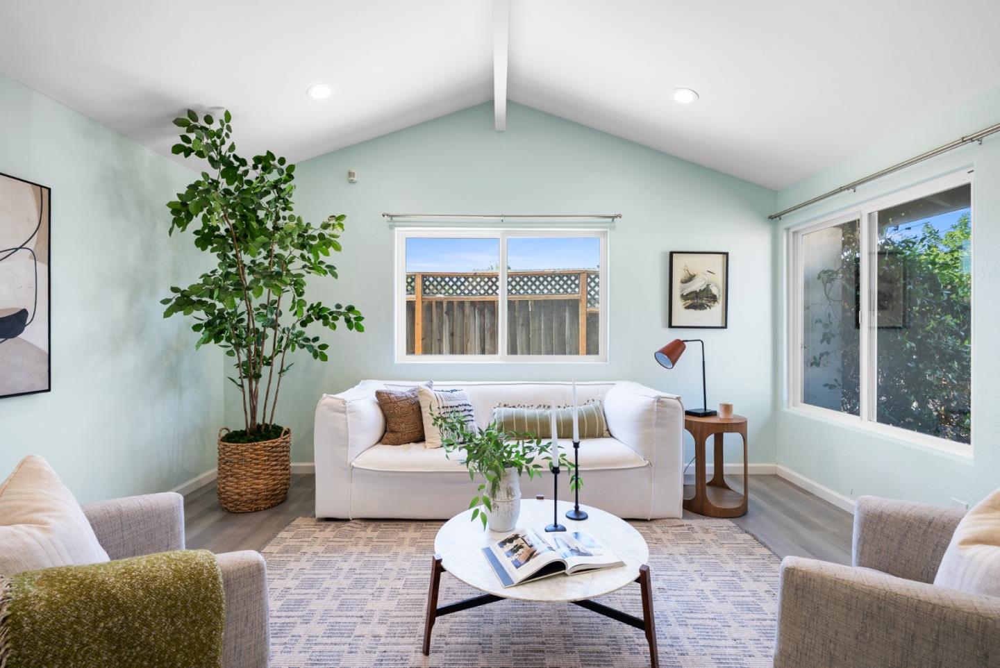 2293 Royaltree Circle
